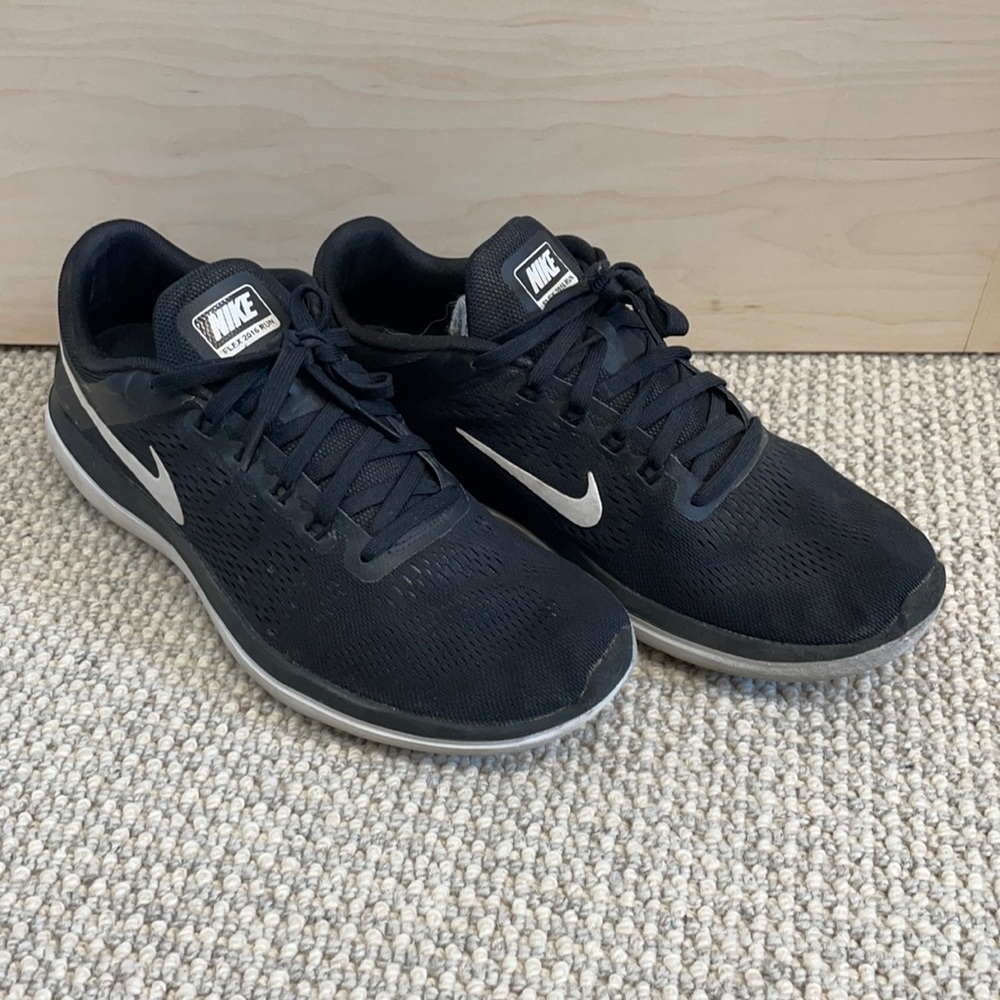 Nike Flex 2016 Run Men’s 9.5